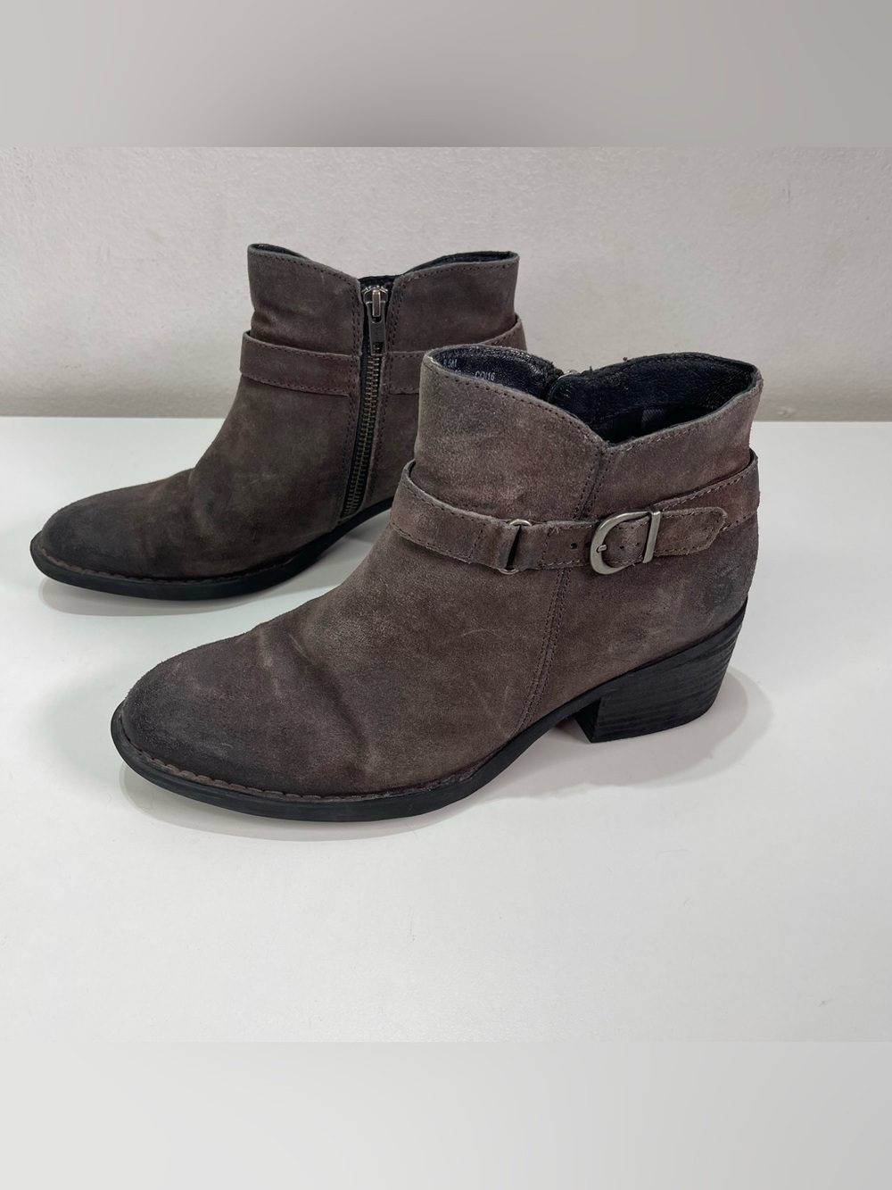 Born Boots Ankle Adia Women's 8.5 M Suede Grey Buckle Zip Block Heel Distress